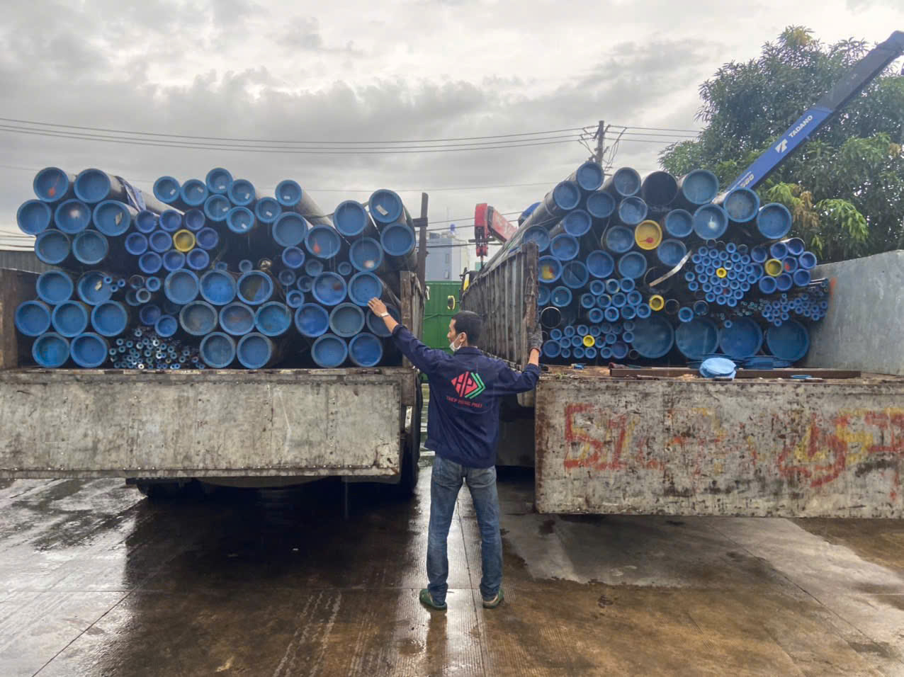 Thép ống đúc