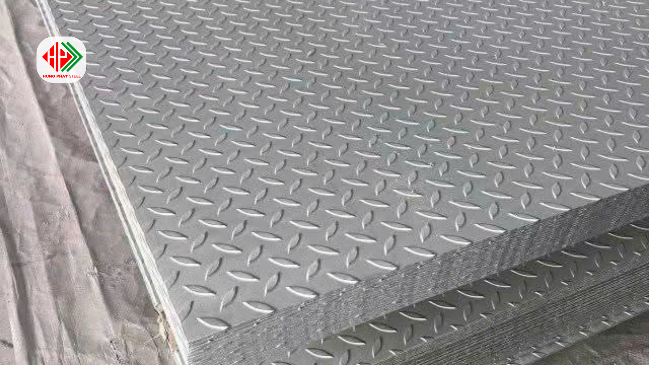 Tấm inox gân hoa văn chống trượt